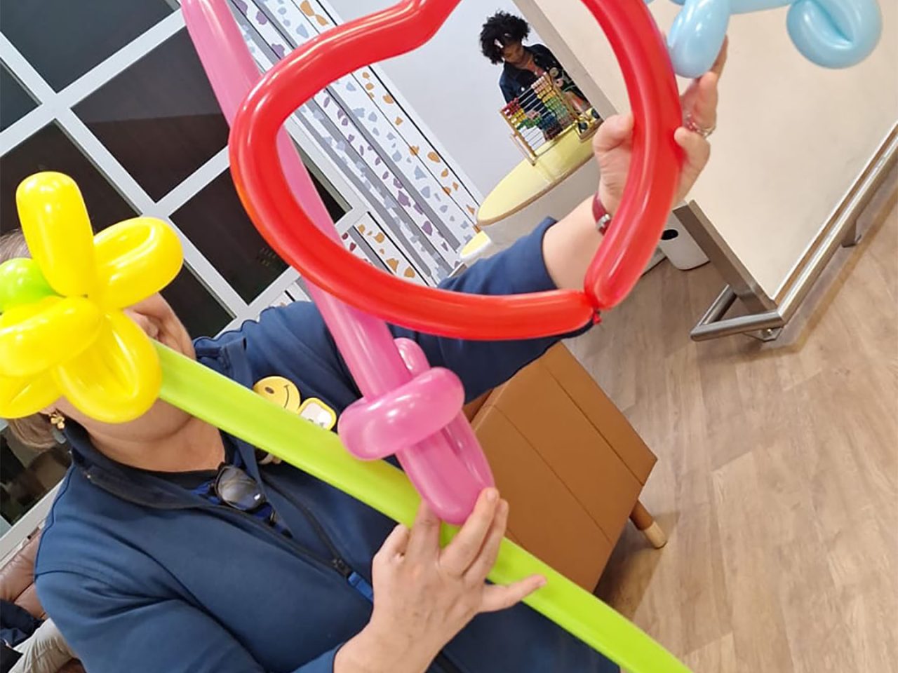 IKEA Pinturas Faciais e Modelagem de Balões